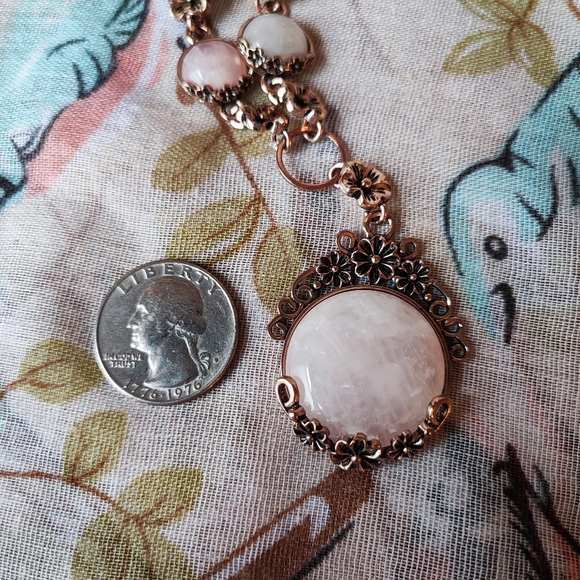 Rose Gold Coppery Rose Quartz Medallion Necklace and Earrings Set Unsigned EUC - Picture 14 of 15